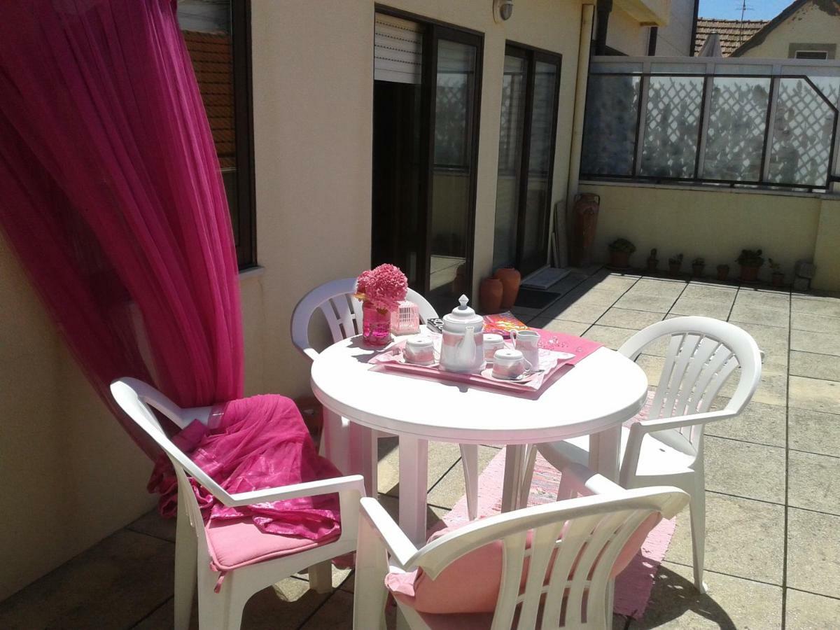Rooms Near The Beach Espinho  Esterno foto